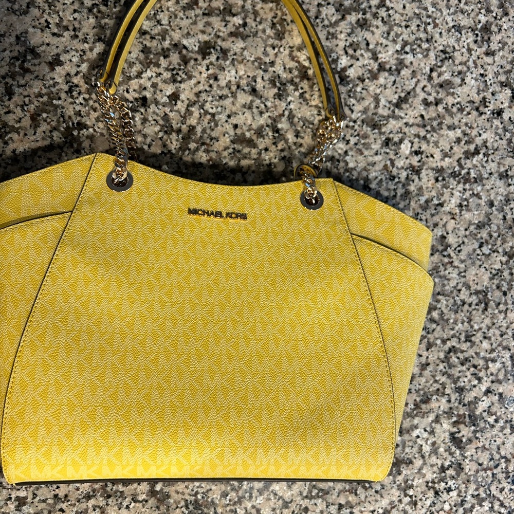 Michael Kors Yellow Shoulder Bag with Structured Design - Picture 6 of 7